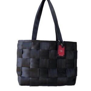 Harveys Black Seatbelt Shoulder Bag.